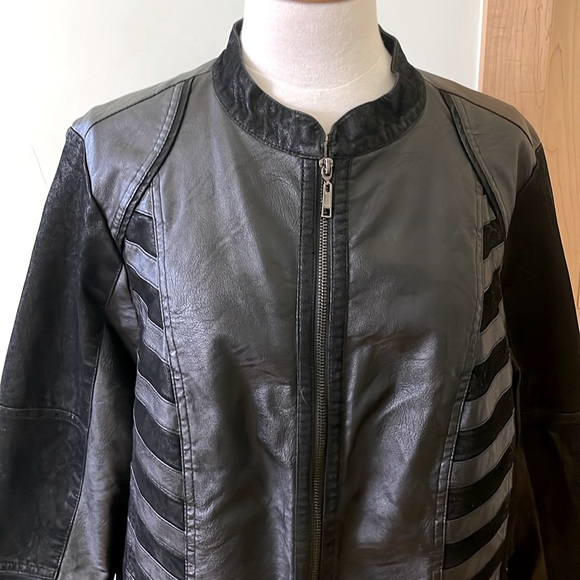 Vintage 90’s Claire France Black Faux Leather Jacket, Size 1X - Picture 4 of 14